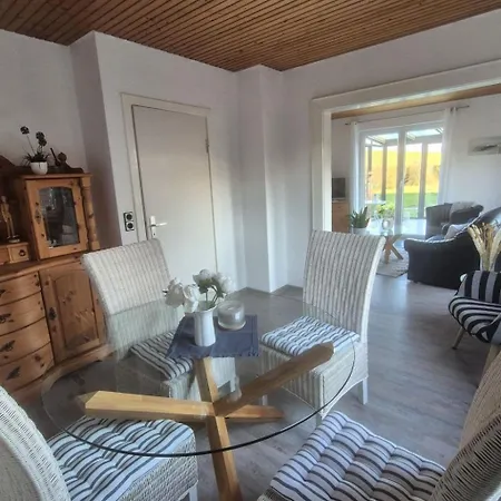 Mit Wintergarten Und Garten Am Deich By Interhome Hébergement de vacances