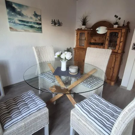 Mit Wintergarten Und Garten Am Deich By Interhome Hébergement de vacances Fedderwardersiel