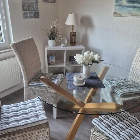 Mit Wintergarten Und Garten Am Deich By Interhome