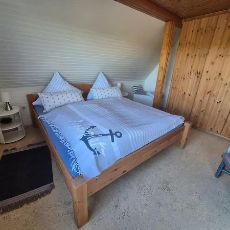 Mit Wintergarten Und Garten Am Deich By Interhome Fedderwardersiel