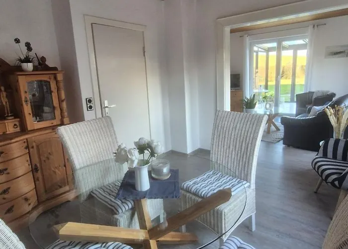 Mit Wintergarten Und Garten Am Deich By Interhome 度假居