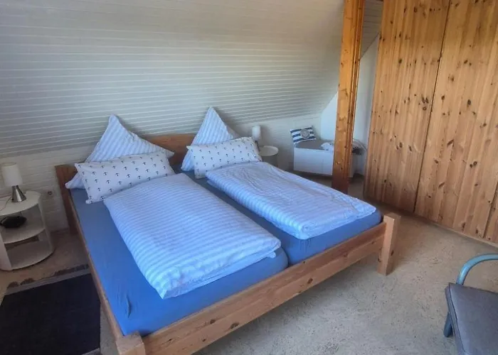 Mit Wintergarten Und Garten Am Deich By Interhome Fedderwardersiel