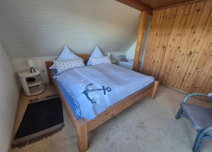 Mit Wintergarten Und Garten Am Deich By Interhome Fedderwardersiel